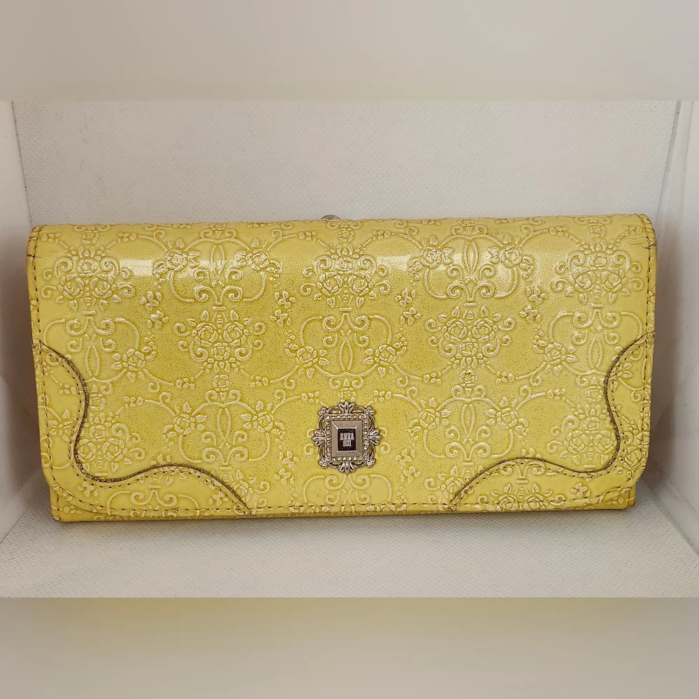 Anna Sui Yellow Patent Leather Western Pattern Kisslock Long Wallet